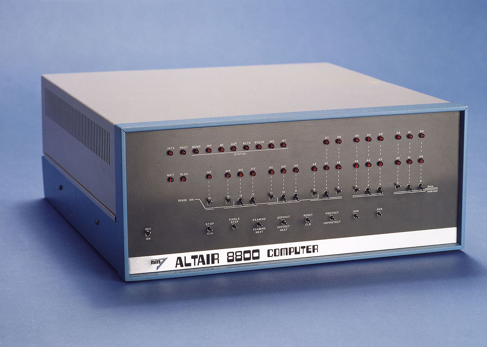 O Micro-Soft Altair BASIC. Altair 8800